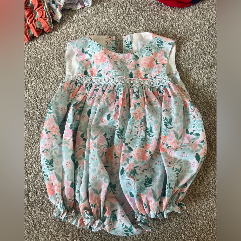 Busy Bees Smocks floral bubble size 18 months